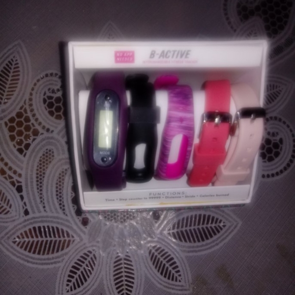 Watch - Picture 2 of 4